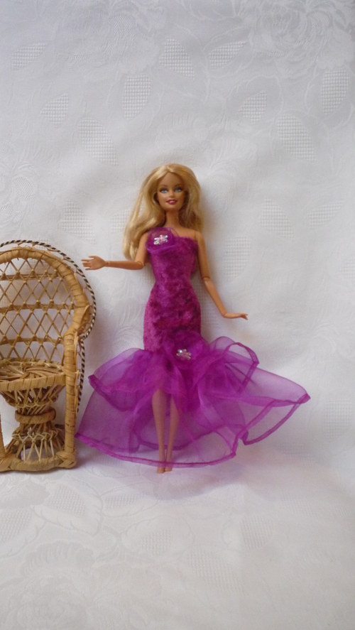 Šaty pro modelku — foto 3