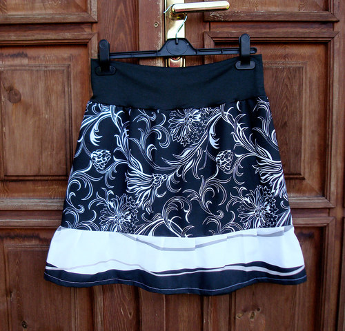 Black and white skirt III. — foto 2