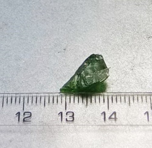 Chromdiopsid surový - D932 — foto 2