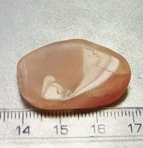 Sluneční kámen tromlovaný - D946 — foto 2