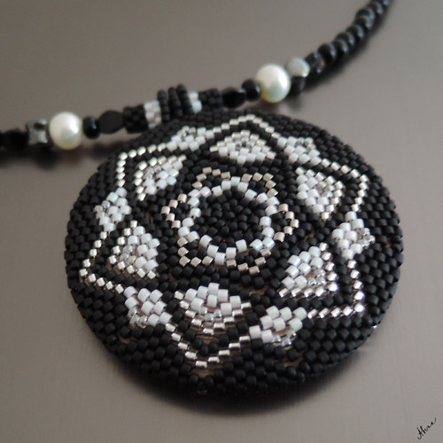 Mandala v černobílé ... — foto 2