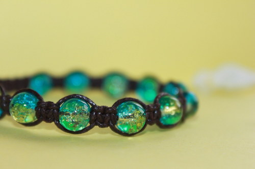 Náramek makramé/shamballa — foto 2