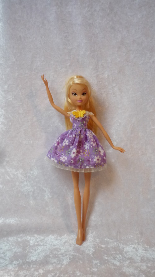 Krátké šaty pro Winx — foto 3