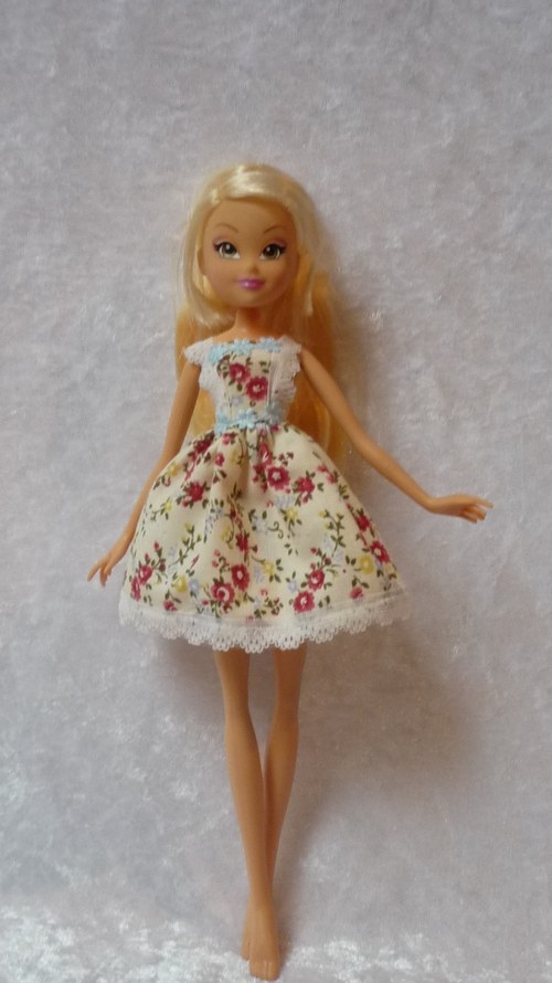 Krátké šaty pro Winx — foto 2