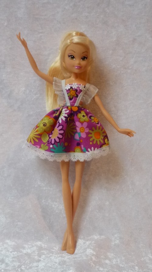 Krátké šaty pro Winx — foto 2