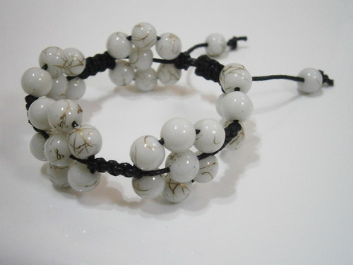 Náramek Shamballa bílé kytičky — foto 3
