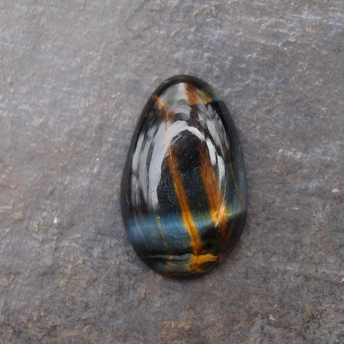 Tygří oko multicolor , kabošon č.1547 — foto 2