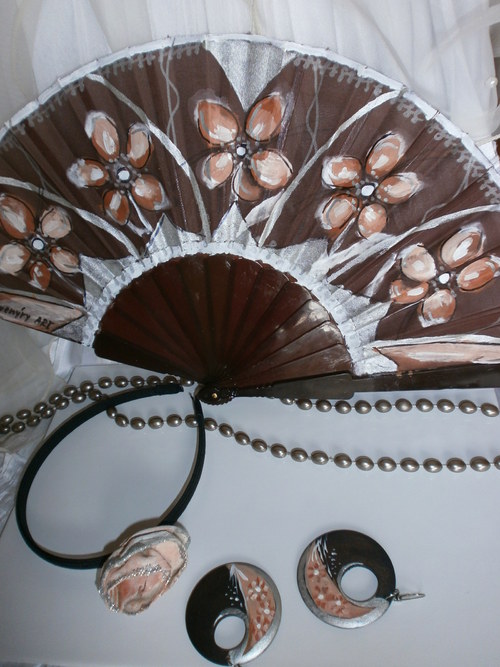 Dřevěné náušnice - brown — foto 2