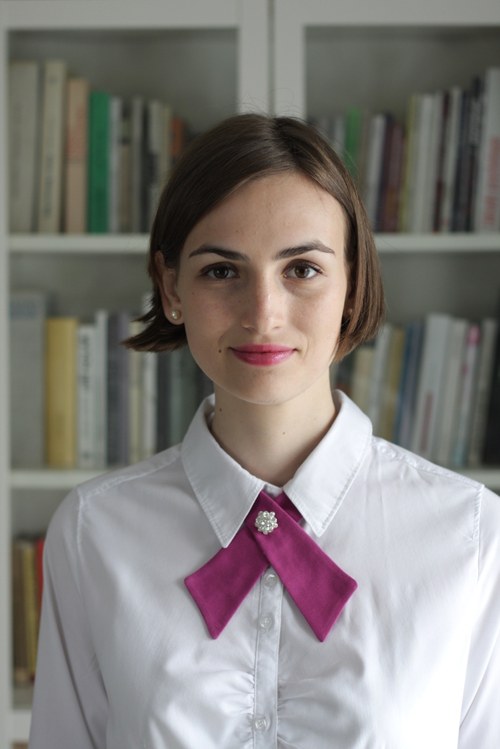 Dámská kravata "Blaník" s broží — foto 4