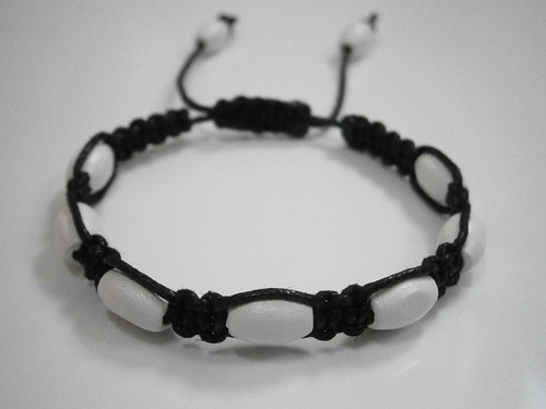Náramek Shamballa bílý/černý — foto 3