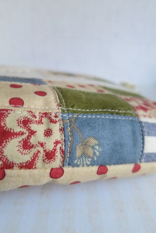Kapsička QUILT SHOP — foto 2