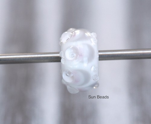 Big hole bead - Peříčka — foto 4