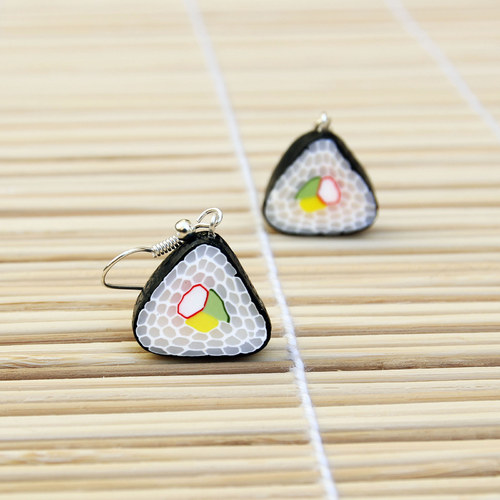 Trojúhelníkové sushi — foto 2