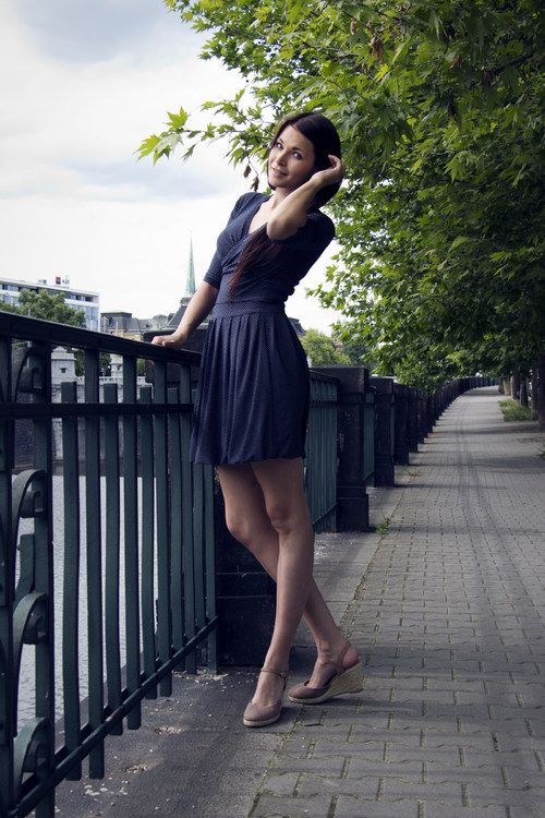 Šaty — foto 3