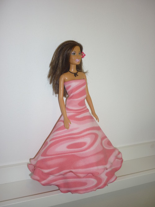Šaty na panenku Barbie — foto 2