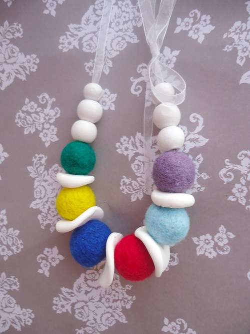 Fimo a plstěné - korále.. — foto 4