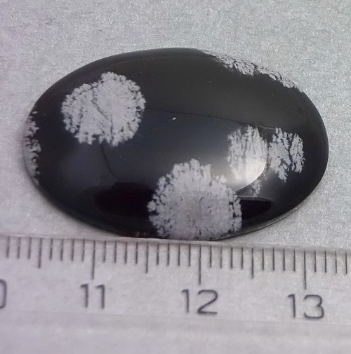 Obsidián vločkový - kabošon - 2,2 x 3 cm - B61 — foto 2