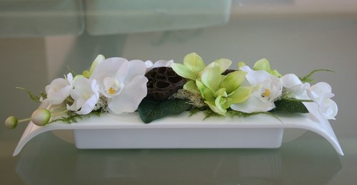 Dekorace s orchidejemi v zelenobílé — foto 6