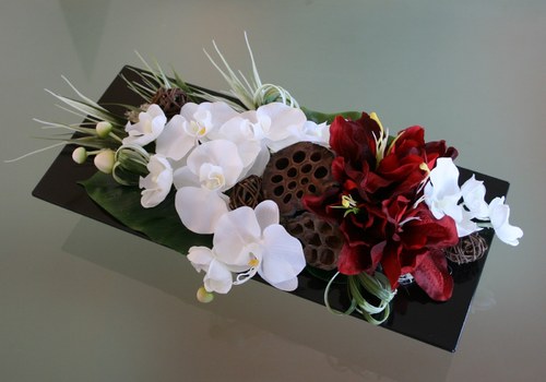 Dekorace s amarylisem a orchidejemi — foto 2