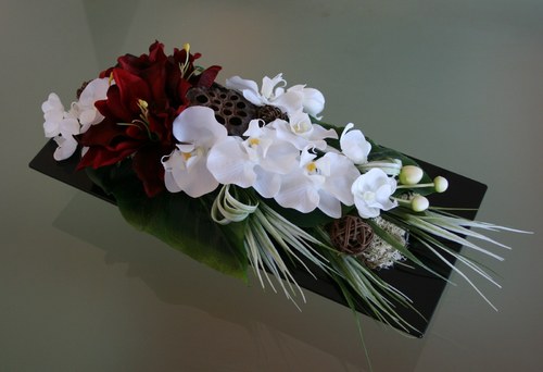 Dekorace s amarylisem a orchidejemi — foto 3