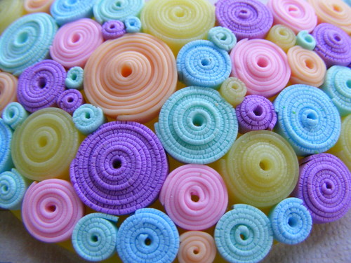 Fimo náhrdelník- spirálkový pastelový — foto 3