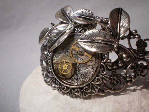 Steampunkový zdobený náramek — foto 3