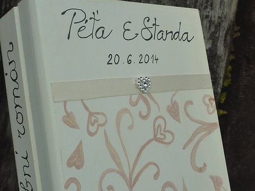 Svatební dřevěná krabička KNIHA — foto 5