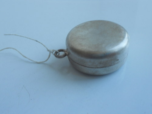 Postříbřené pouzdro na amulet — foto 2