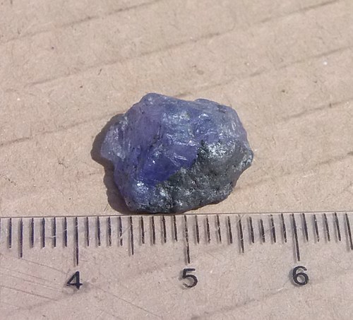 Tanzanit surový - B155 — foto 3