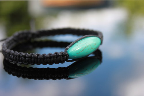 Tyrkenit/Howlit.. Náramek makramé/shamballa — foto 5