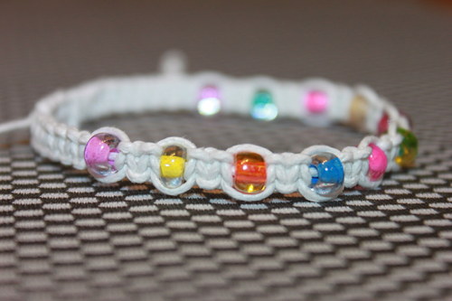 Duhový.. Náramek makramé/shamballa — foto 2