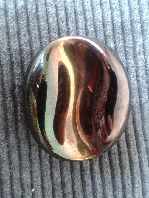 Knoflík Tmavá duha — foto 2