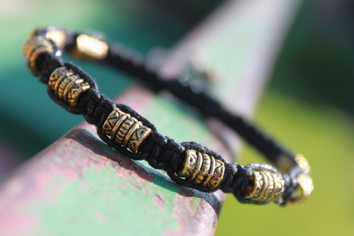 Náramek makramé/shamballa — foto 2