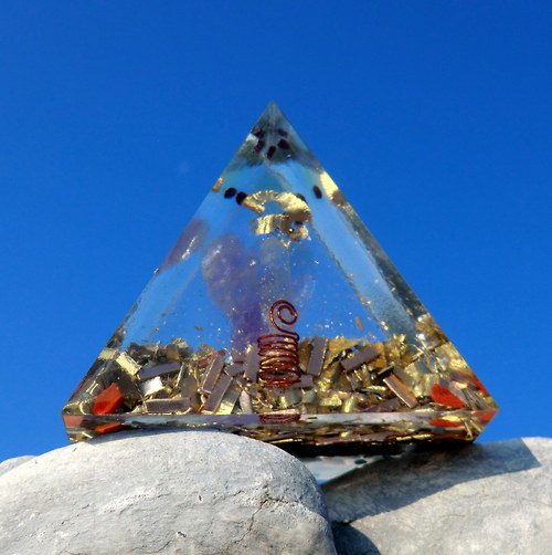 Orgonit 7 * Pyramid oboustran * Ametystový Anděl — foto 2
