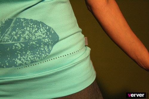 Tílko modré s listy (vel.38) — foto 5