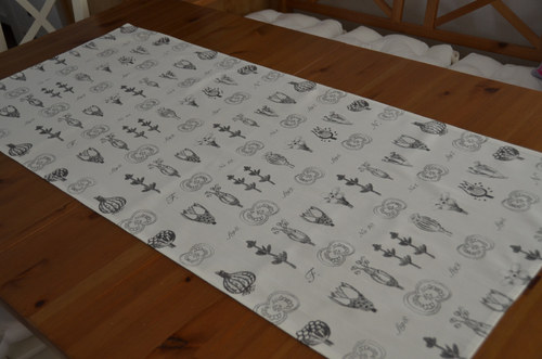 Černobílý běhoun (55x125 cm) — foto 2