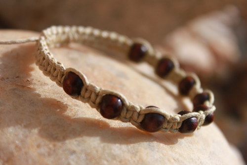 Přírodní.. Náramek makramé/shamballa — foto 3