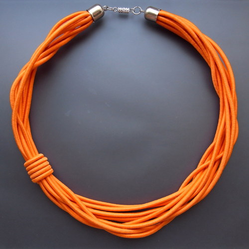 Colar laranja — foto 2