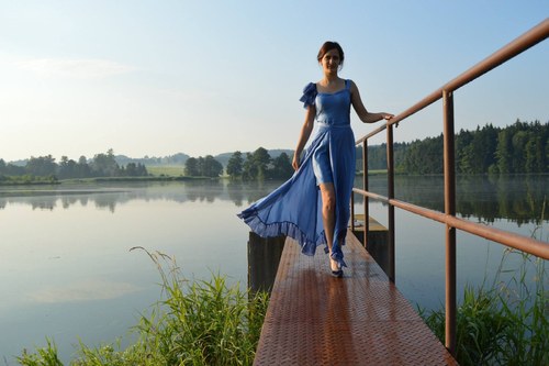 Hedvábné šaty — foto 5