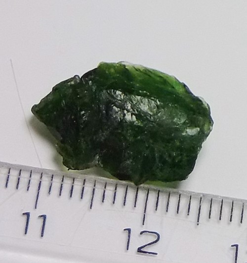 Chromdiopsid surový - B217 — foto 3