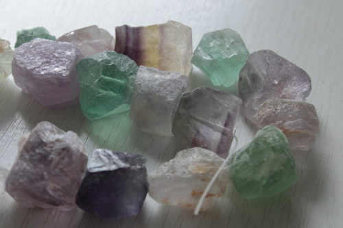 Surový fluorit 1ks — foto 2