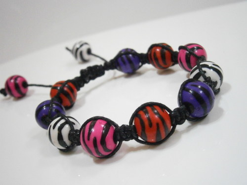 Náramek zebra barevná :-) ...shamballa/makramé — foto 3