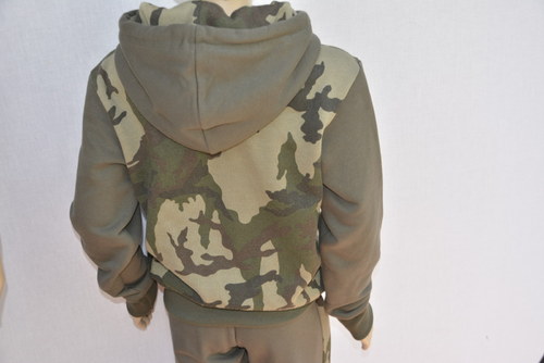 Klučičí souprava Army — foto 3