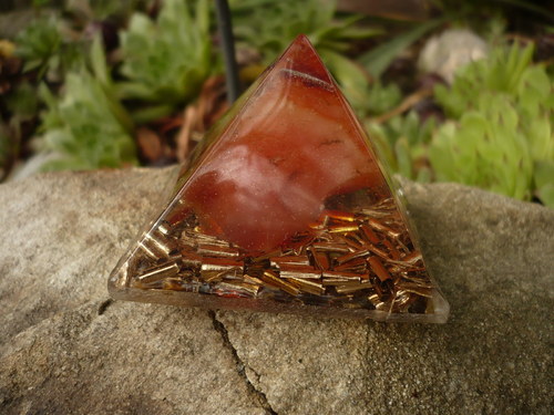 Pyramida s karneolem — foto 2