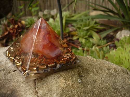 Pyramida s karneolem — foto 3