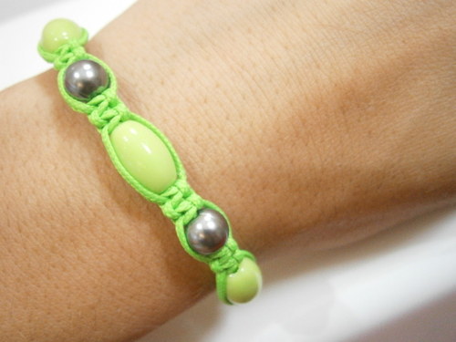 Shamballa náramek zelený (makramé) — foto 3