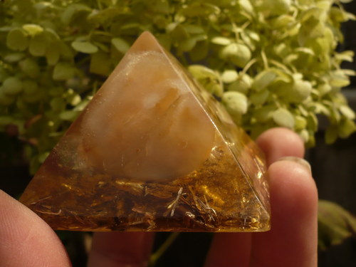 Pyramida s citrínem — foto 4