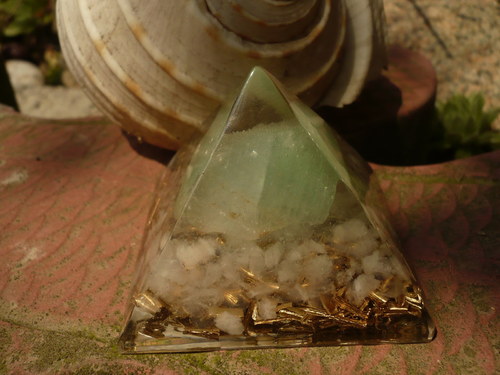 Pyramida s avanturínem — foto 2