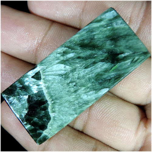 Serafinit- velký CABOCHON 68,45 karátu — foto 2