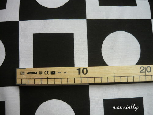 Látka geometrický vzor — foto 2